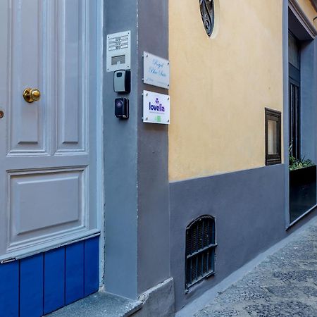 Lovelia: Sorrento Square Lovely Suite Dış mekan fotoğraf